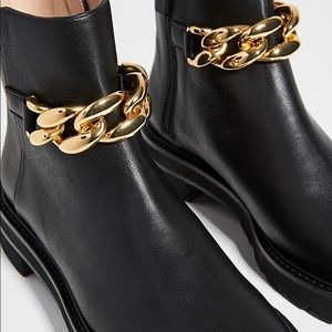 Stuart Weitzman Womens’ Chain Lift Booties